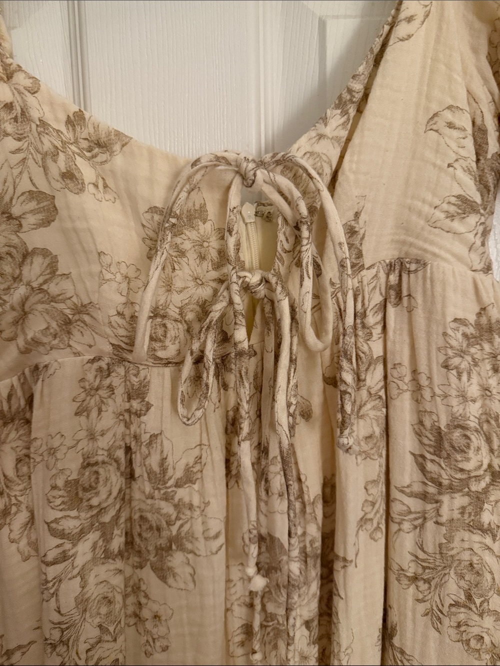 Worth Collective Haven Tie-Front Maxi Dress in Taupe/Brown Floral - Picture 4 of 5
